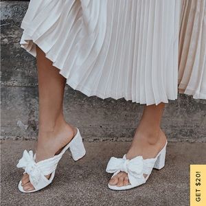 Lulu Dorothea Ivory heels size 8